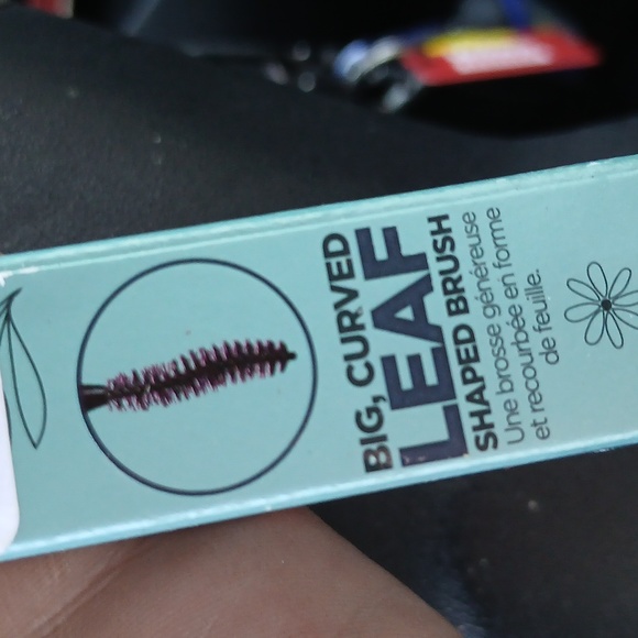 3/$30 NIB Urban Decay Wild Lash Plant Powered Volumizing Mascara - Picture 3 of 5